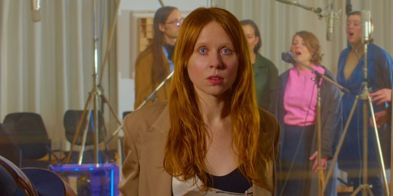 HOLLY HERNDON, Barbican – Evening Standard, 17 Oct 2019