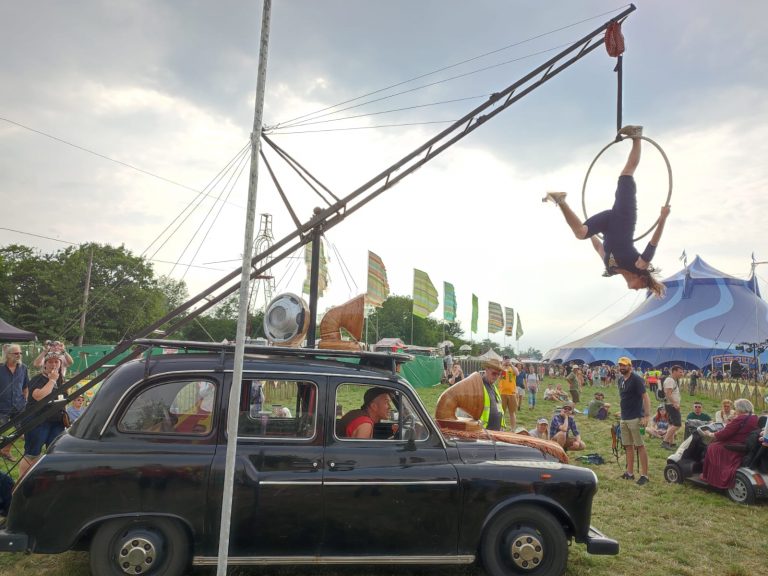 GLASTONBURY FESTIVAL – Friday morning report – Evening Standard, 24 June 2022